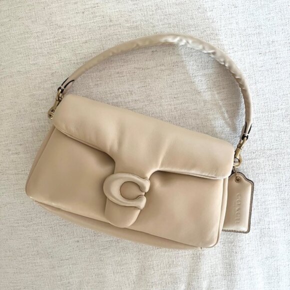 Coach Pillow Tabby 26 Handle Bag with Shoulder Strap, Current Retail $550 - Picture 3 of 9
